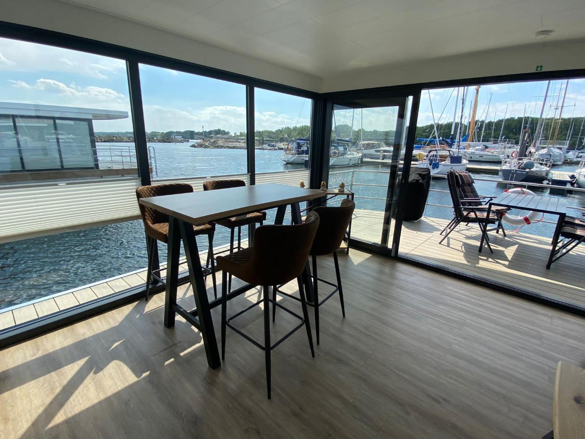 Urlaub Auf Dem Wasser Mit Einmaligen Ausblick - Well Hausboote Boltenhagen 10 Boltenhagen (Ostseebad) Exterior foto